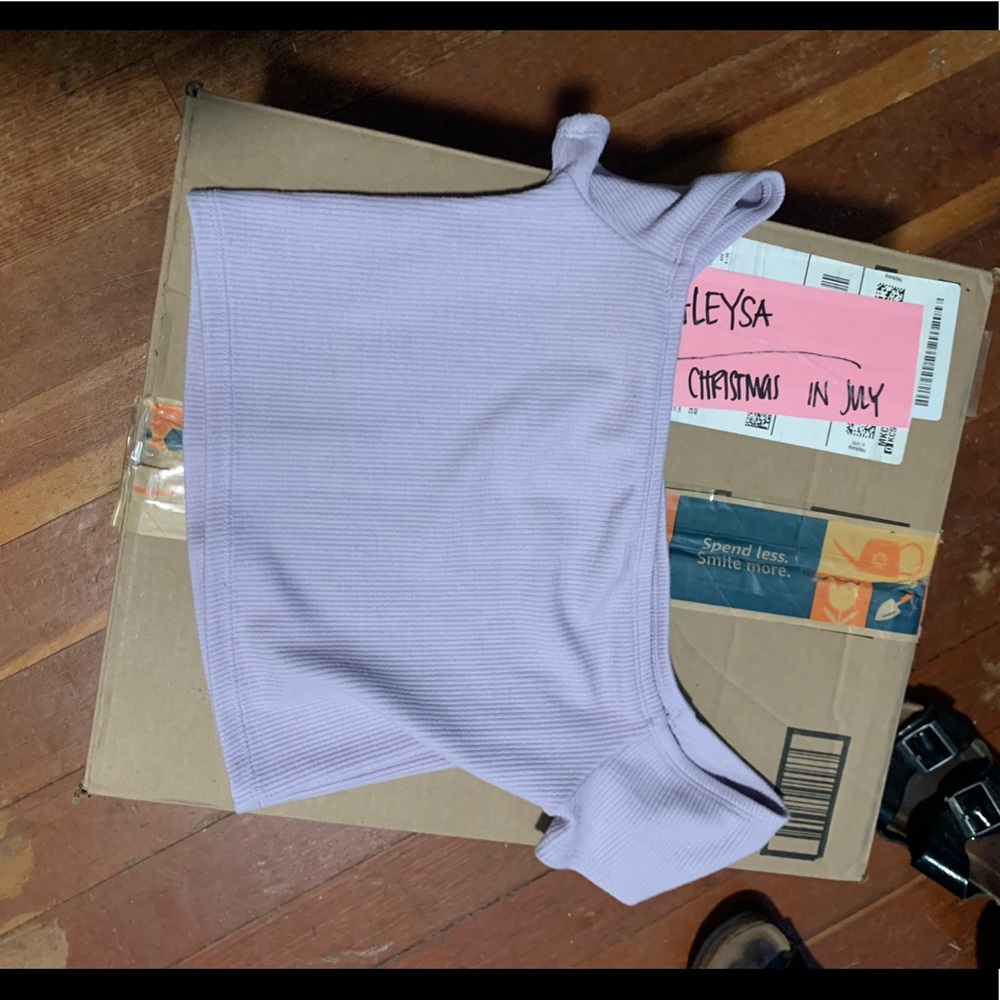 Hollister off the shoulder crop